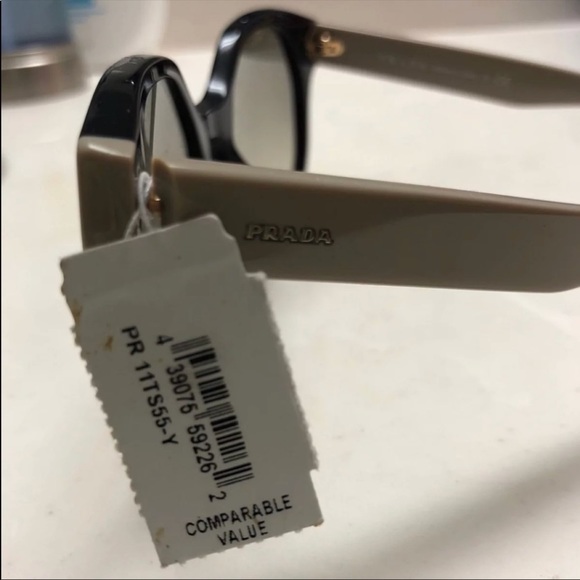 Prada sunglasses - Picture 2 of 3